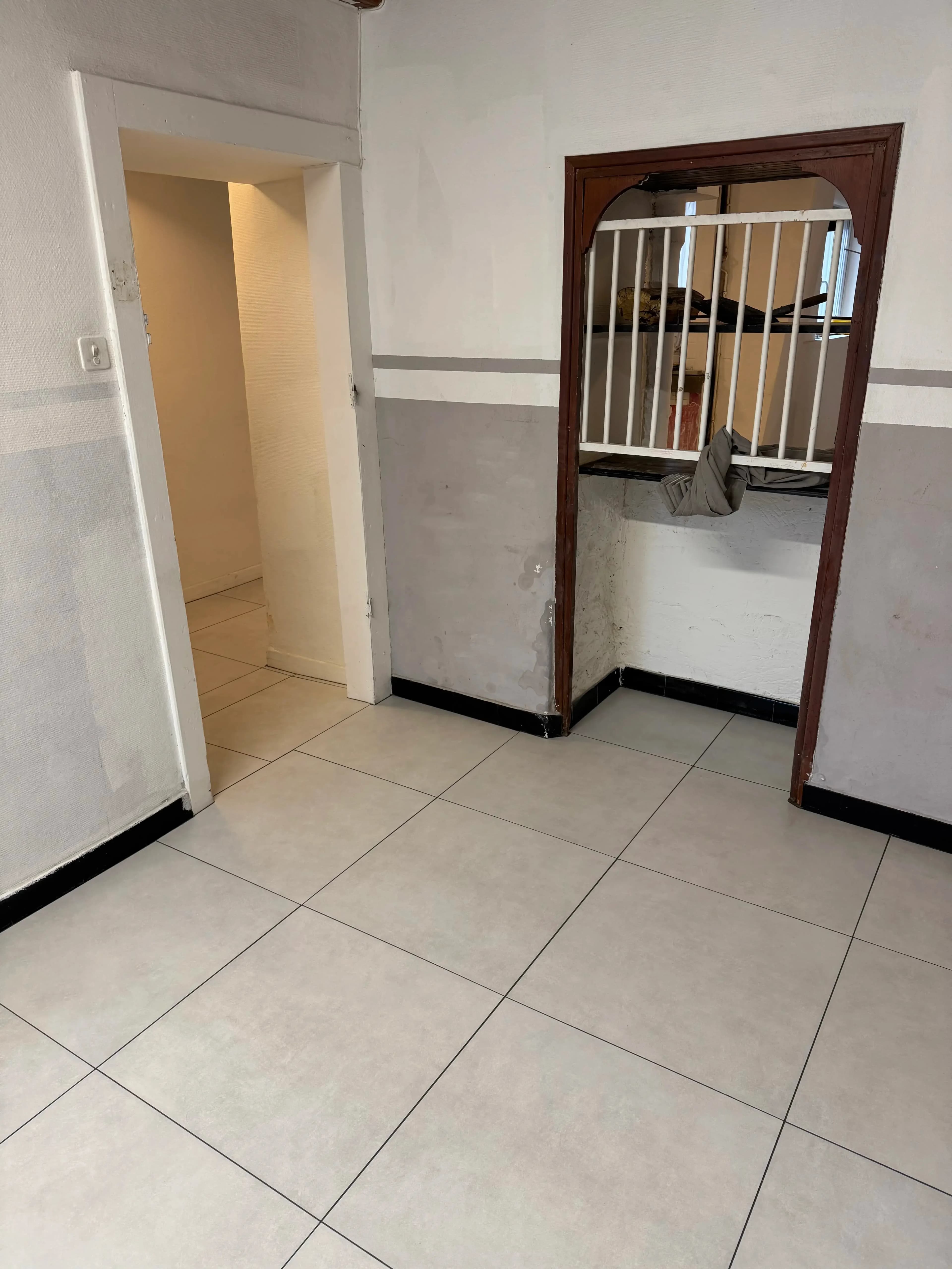 Pose de carrelage sol - Maison complète à Charnay-lès-Mâcon - Galerie - Carrelage Mâcon - HBM Carrelage - Image 2